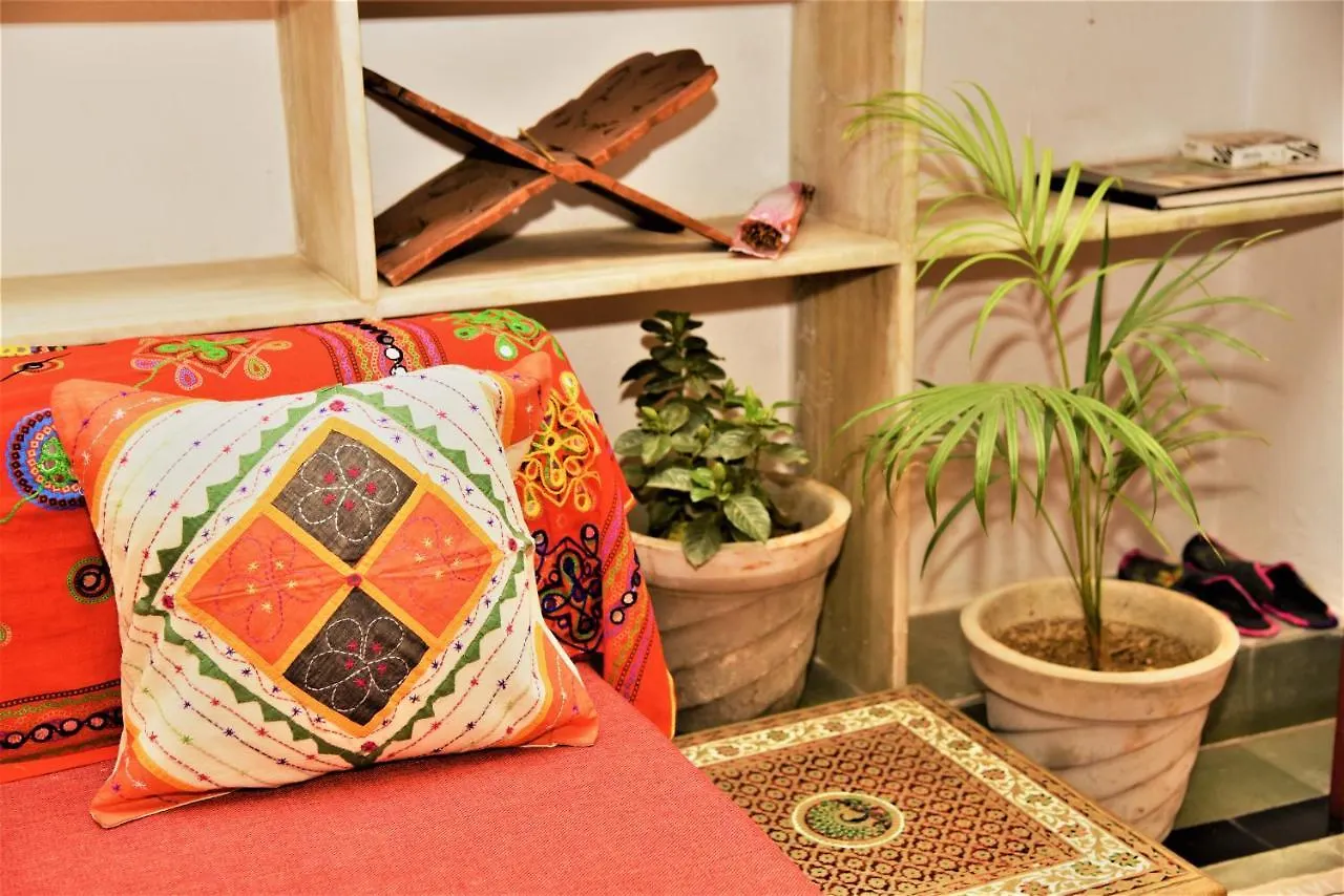 Enjoy! Udaipur Homestay By Hari Pari India