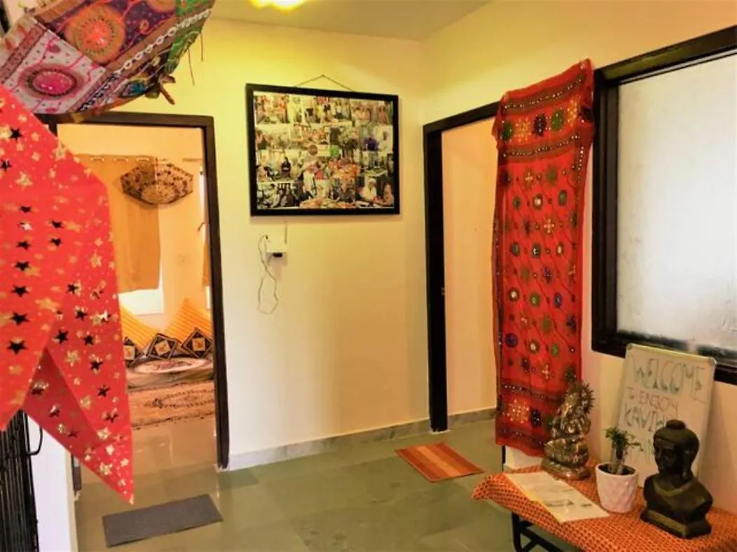 Enjoy! Udaipur Homestay By Hari Pari